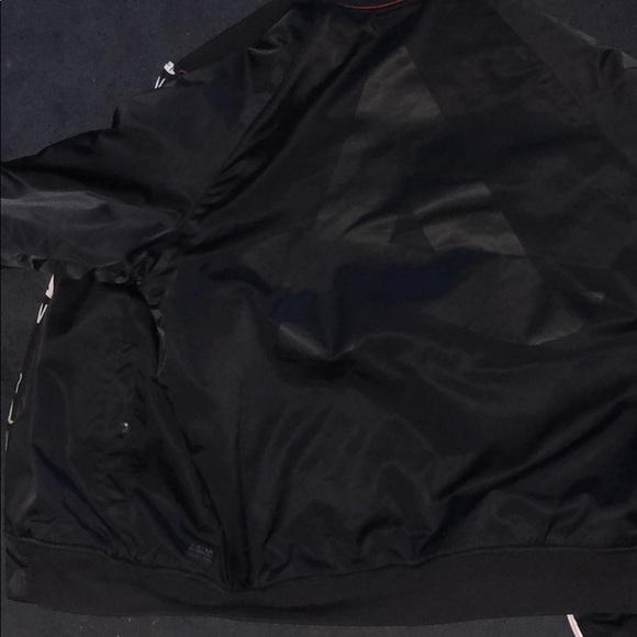 Spring jacket - Picture 3 of 3